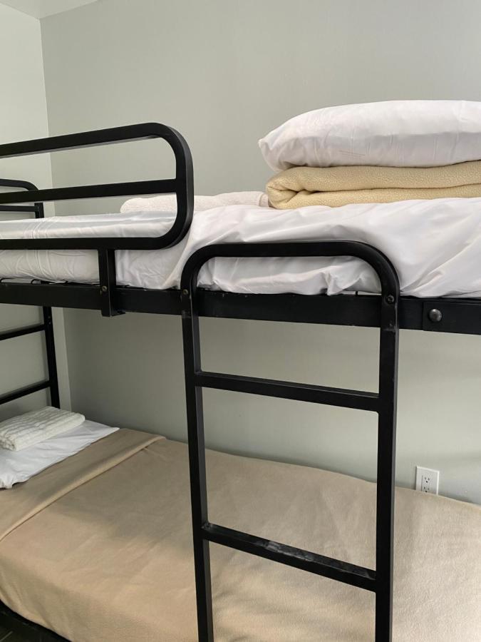 Dc International Hostel 1 Вашингтон Экстерьер фото